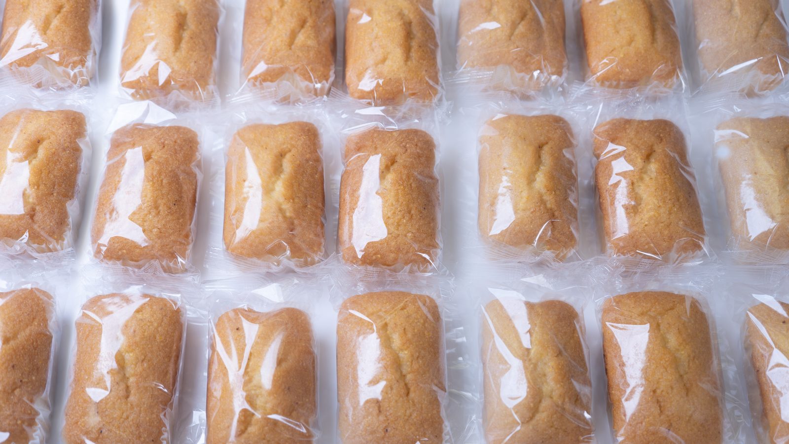 Individually wrapped mini loaves for food service